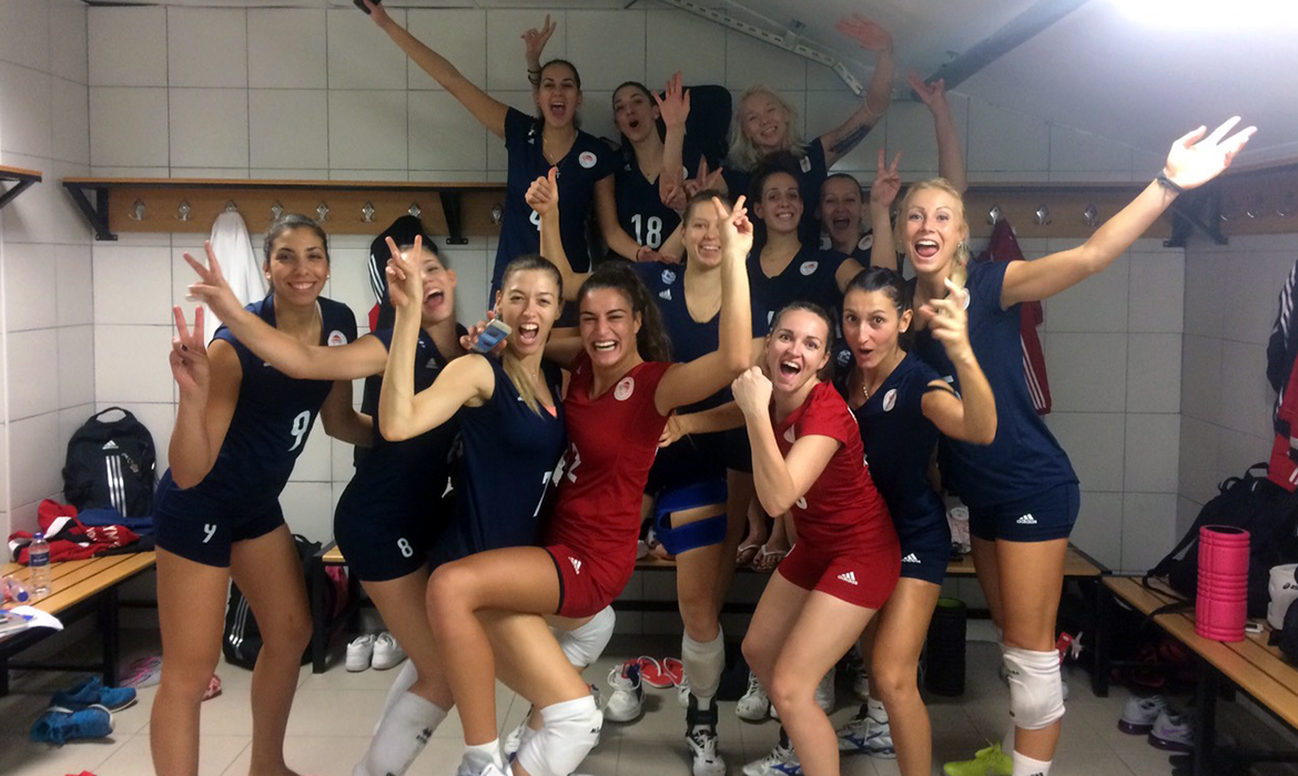 Αφετηρία η Σαντορίνη για το 5ο σερί!