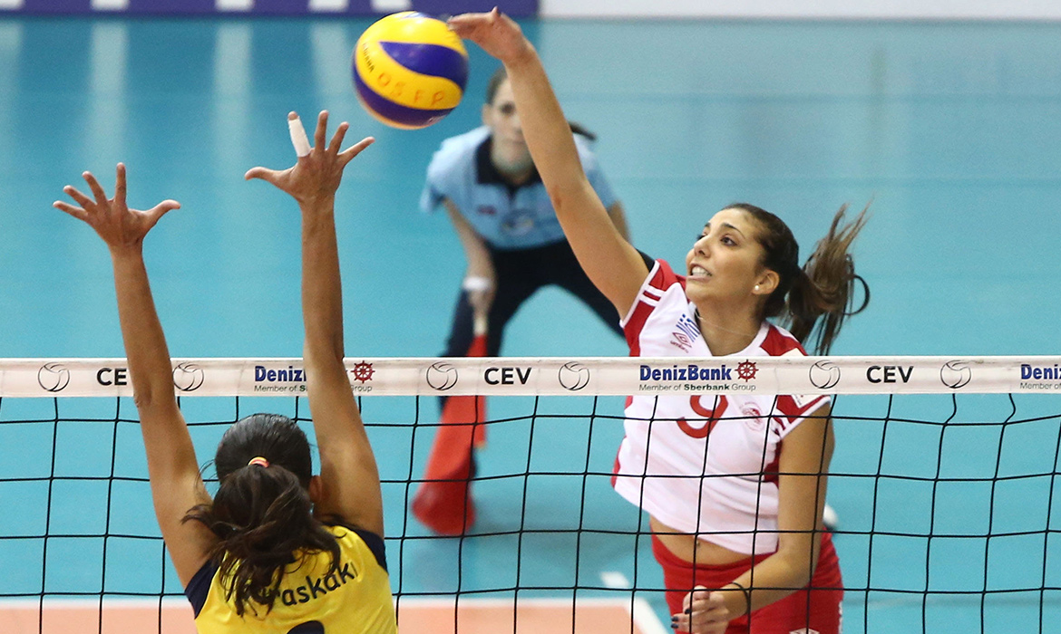 Στον Ολυμπιακό η Κωσταντίνα Βλαχάκη