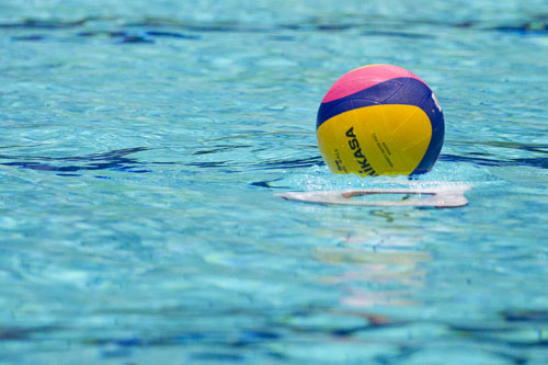 Mε υποσχετική η Νιαρχάκου