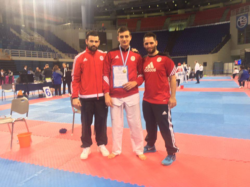 Ένα αργυρό και καλές εμφανίσεις!