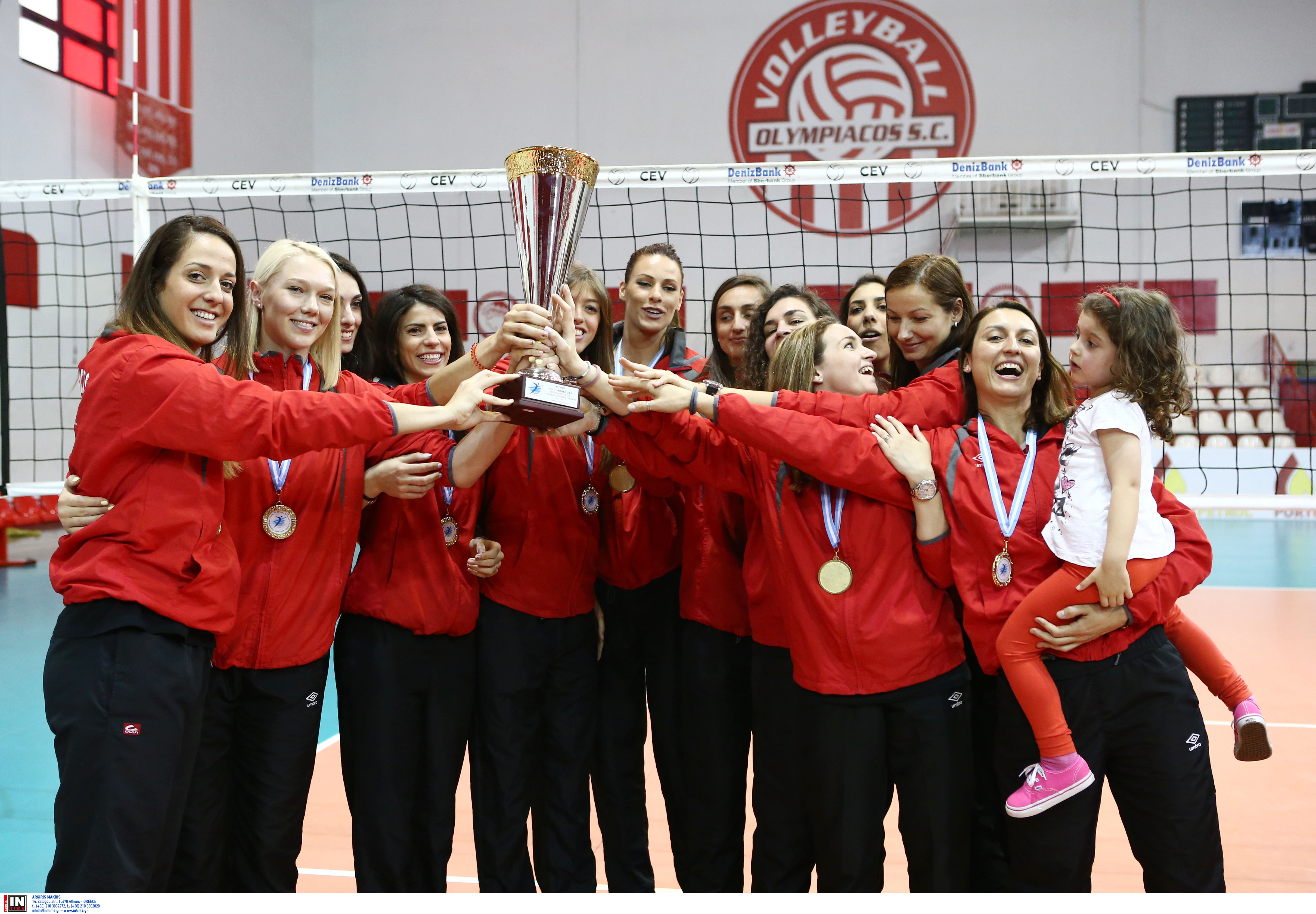 Πρώτη συγκέντρωση για τις νταμπλούχες!