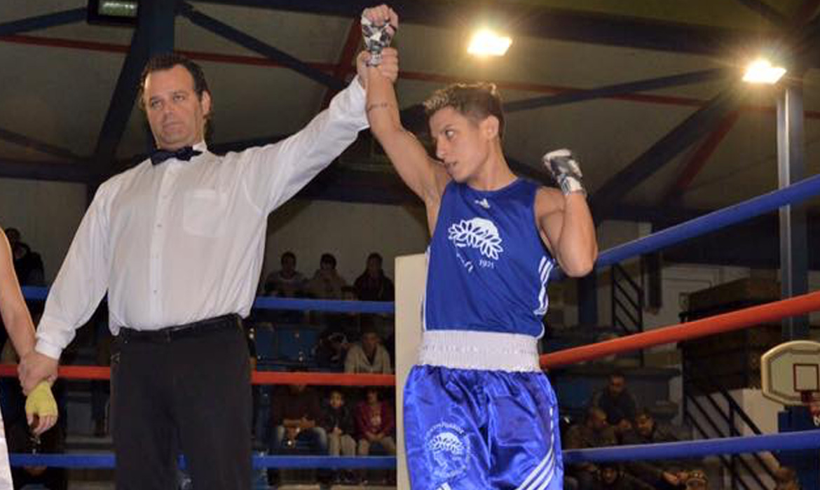 Στον θρόνο της!