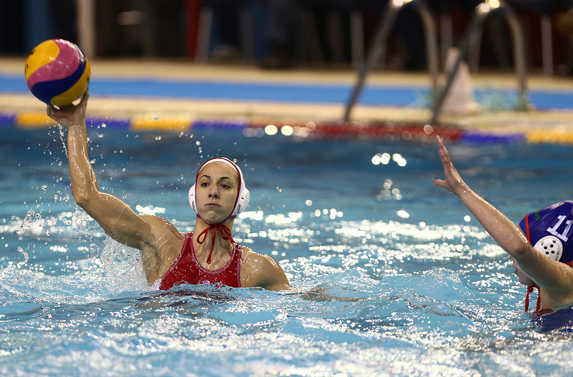 Πέρασε και κλειδώνει την πρωτιά