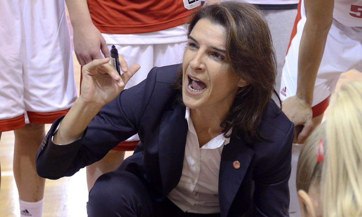 Καπογιάννη: «Θέλουμε τον κόσμο στο πλευρό μας»