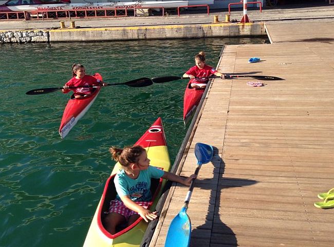 Με 10 αθλητές στην Σαλαμίνα η Ακαδημία Κανόε Καγιάκ