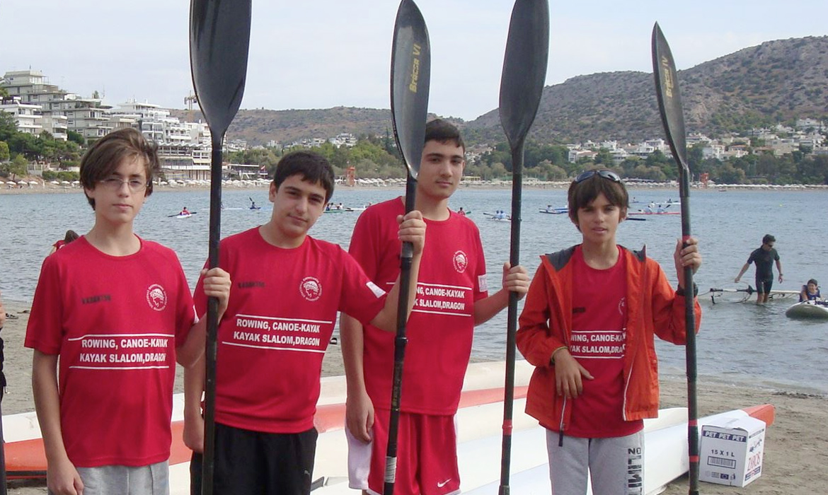 Με 10 αθλητές στα Μέθανα!