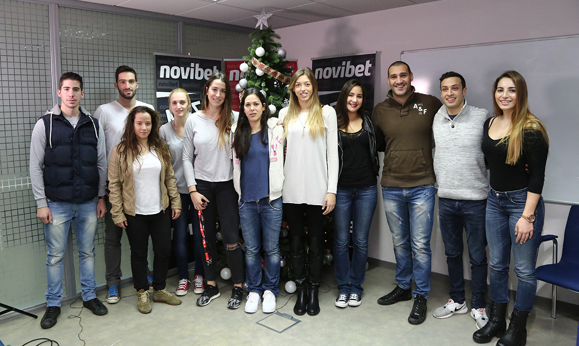 Ευχές από τους αθλητές του Ολυμπιακού!