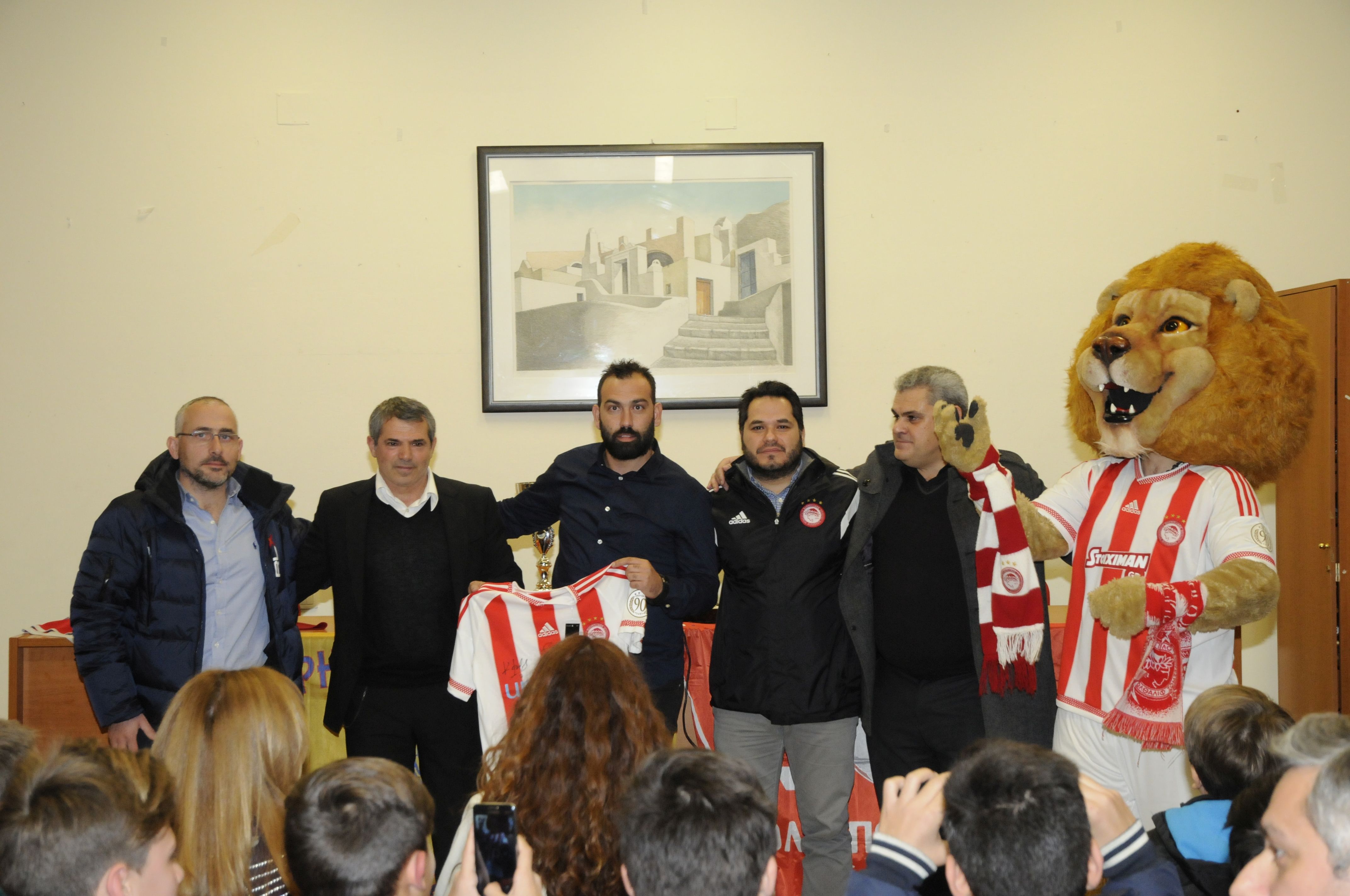 Η κοπή της πίτας της Σχολής Πετρούπολης