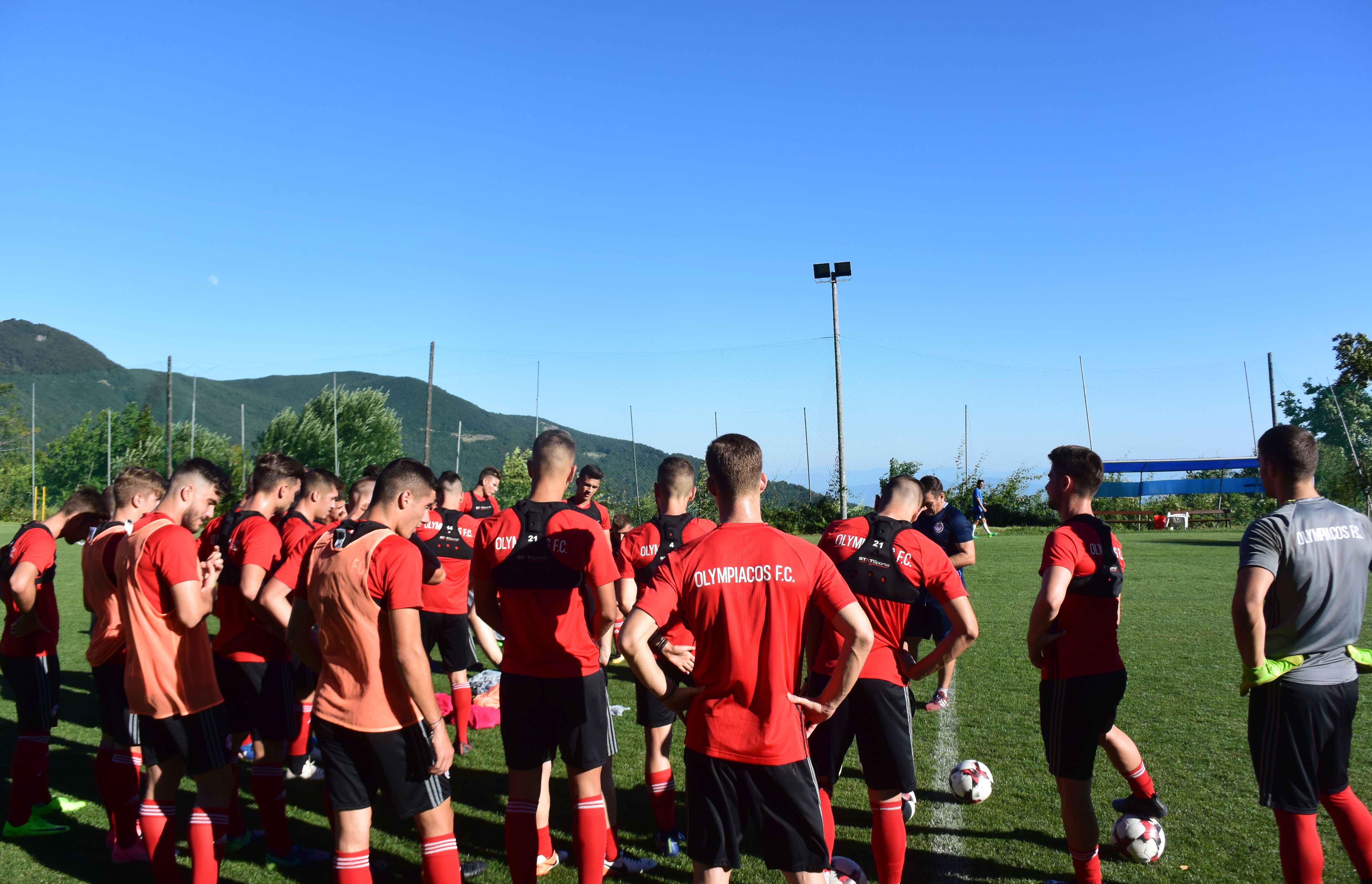 Η κορυφή ταιριάζει στον Ολυμπιακό!