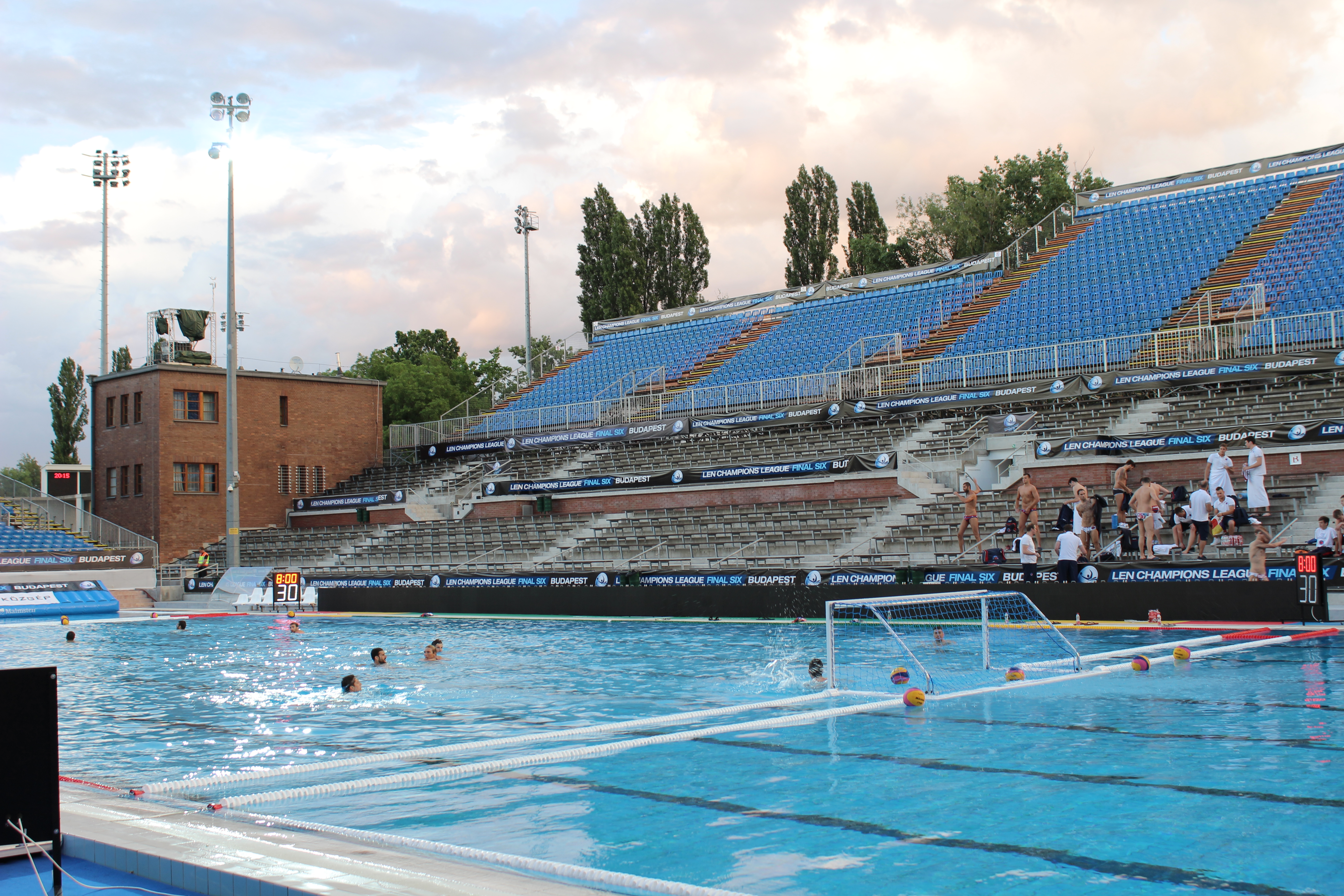 Η πρώτη προπόνηση του Θρύλου στη Βουδαπέστη!