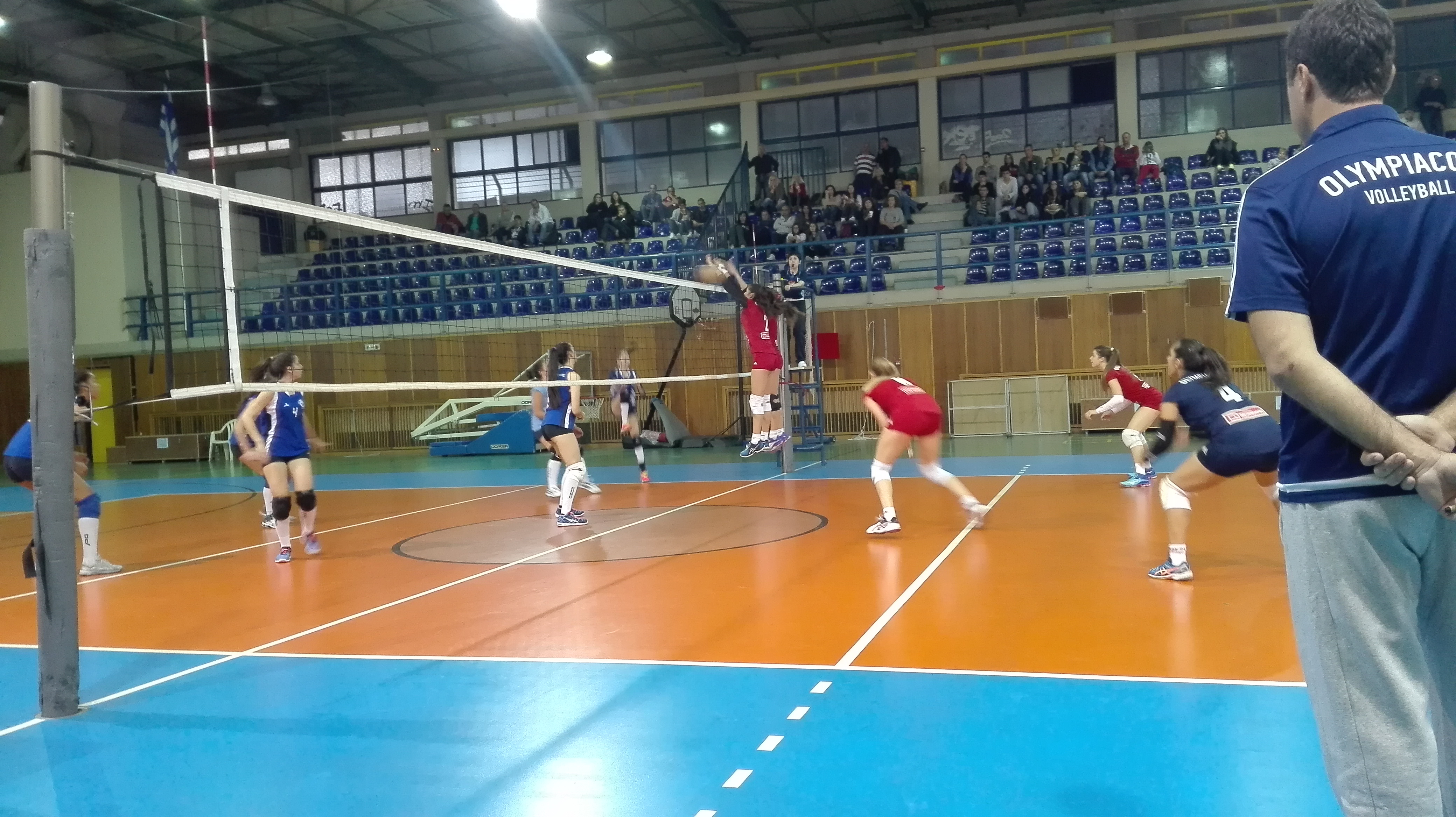 «Δύο στα δύο»  η Ακαδημία βόλεϊ