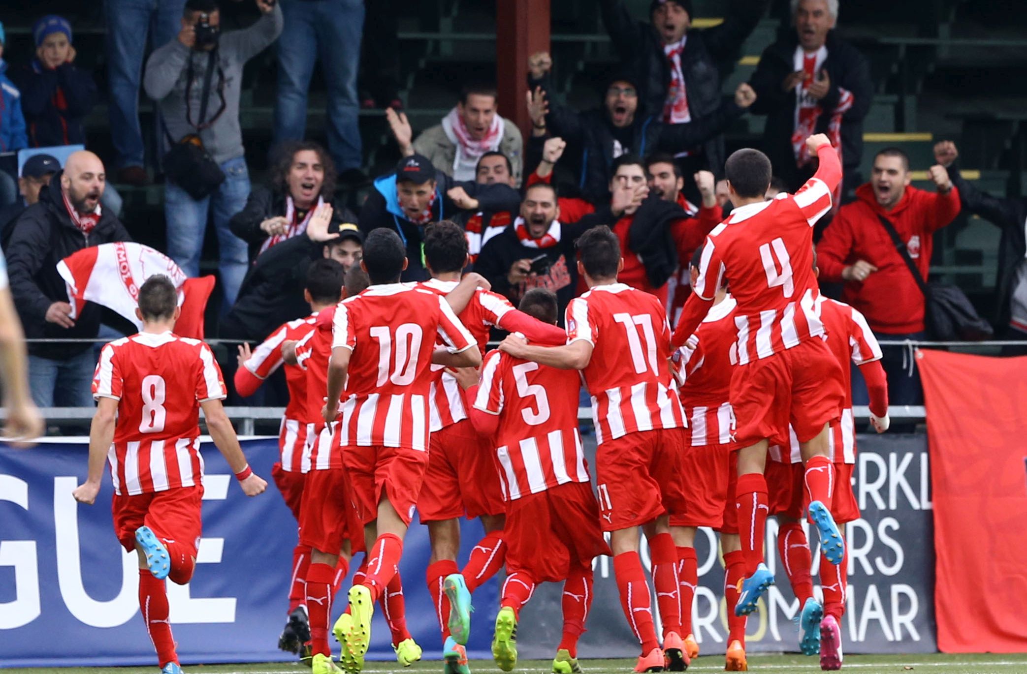 Πρώτη νίκη για τους Νέους!