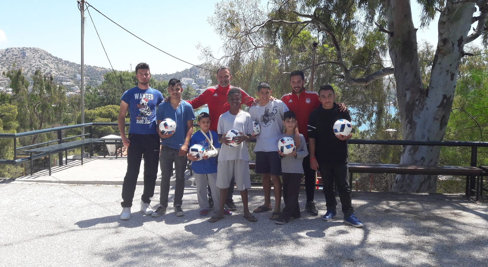 Δωρεά της Σχολής Βάρης στο Εκκλησιαστικό Ορφανοτροφείο Βουλιαγμένης