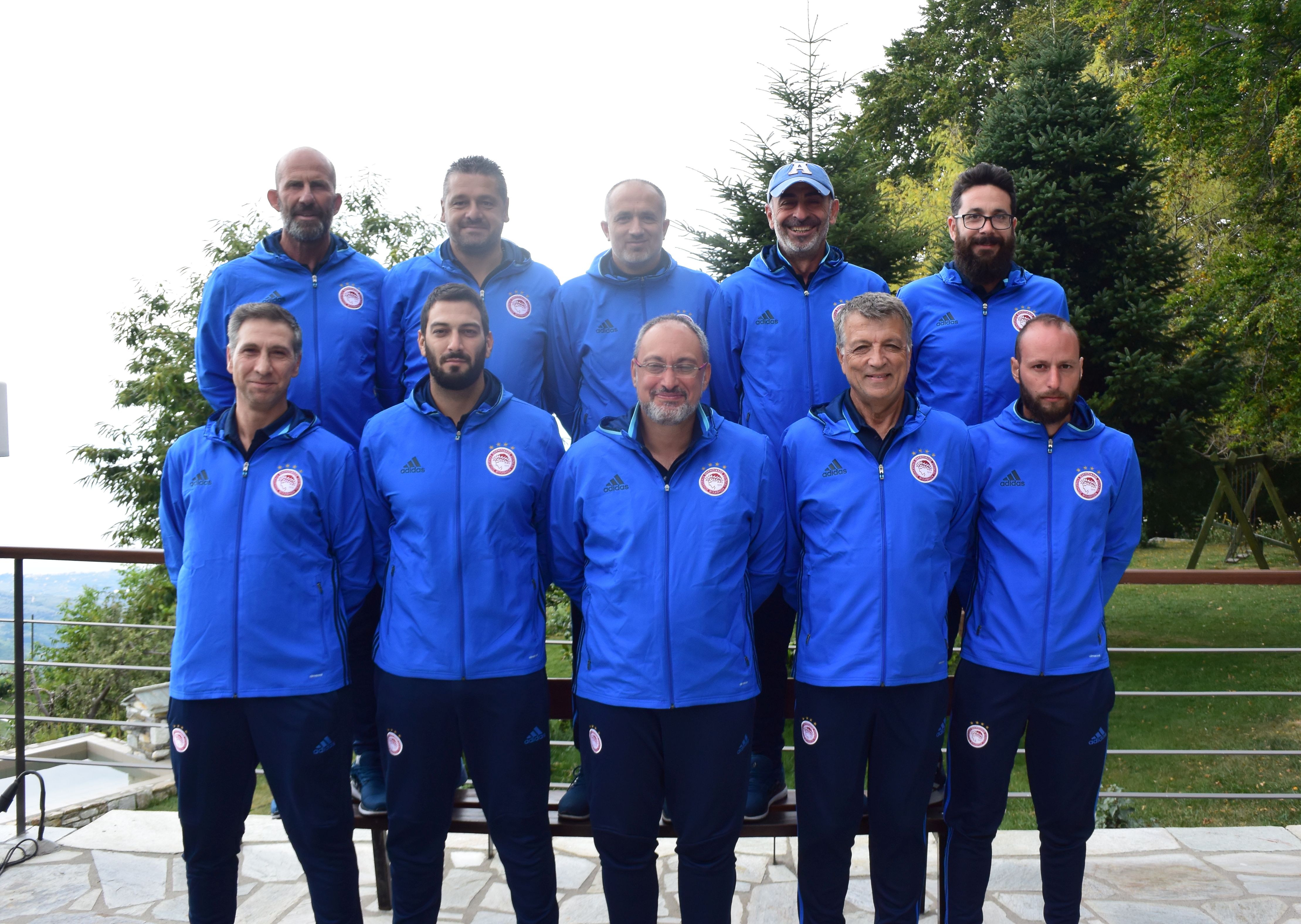 Υποστήριξη υψηλού επιπέδου για την Ακαδημία!