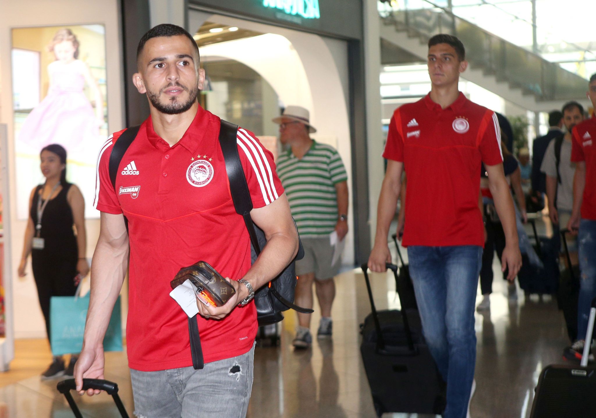 Έφτασε Γκνιεβίνο ο Ολυμπιακός