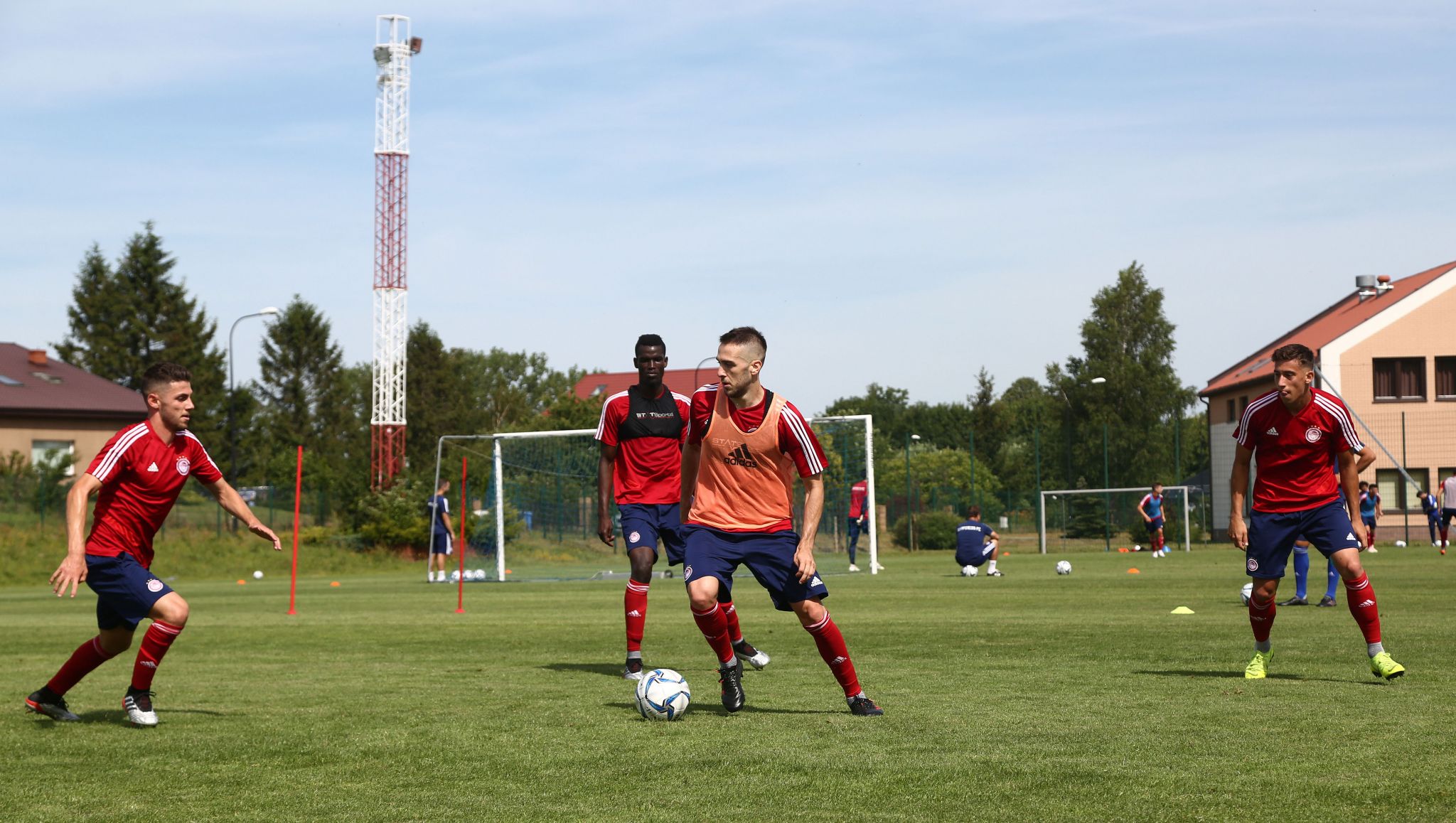 Έπιασαν δουλειά