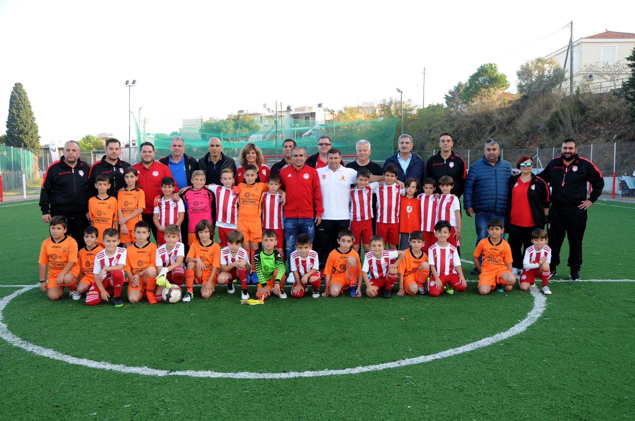 Εγκαίνια για τη Σχολή του Ολυμπιακού στη Χίο