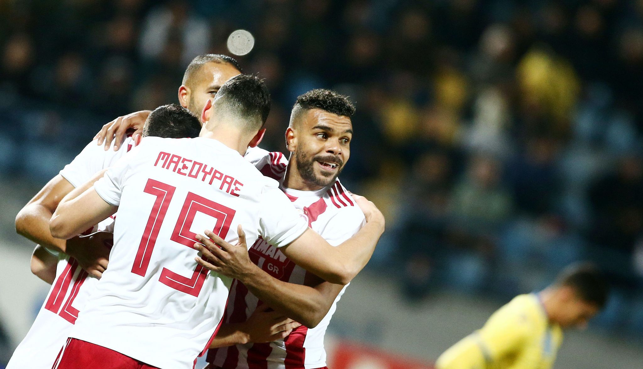 Red-and-white glory in Tripolis 