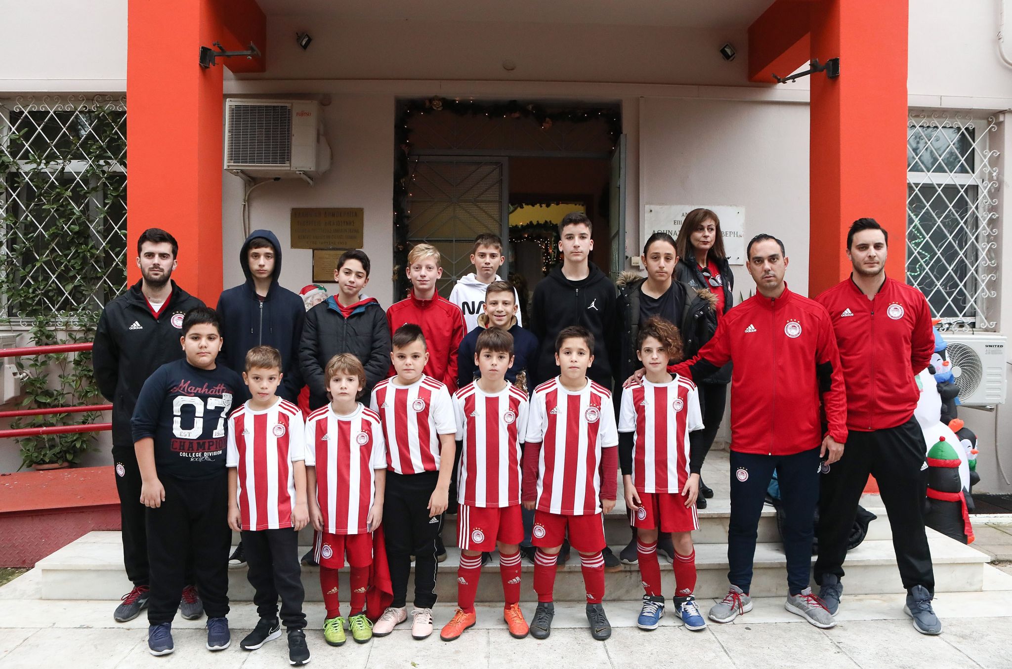 Οι Σχολές του Ολυμπιακού δίνουν το παράδειγμα