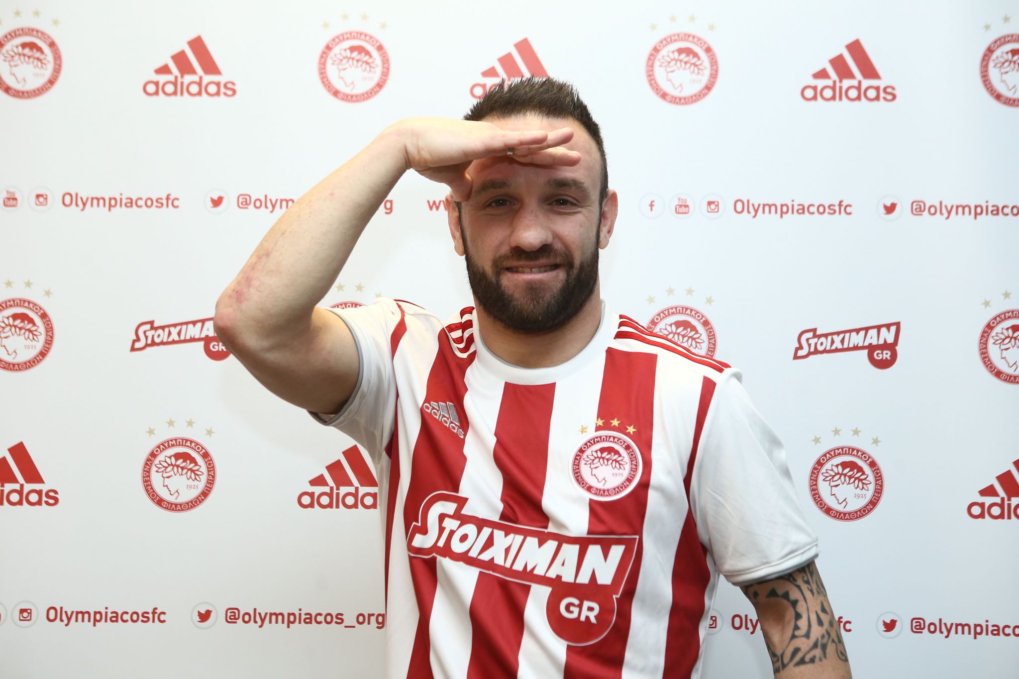 Ανανέωση συνεργασίας με Βαλμπουενά