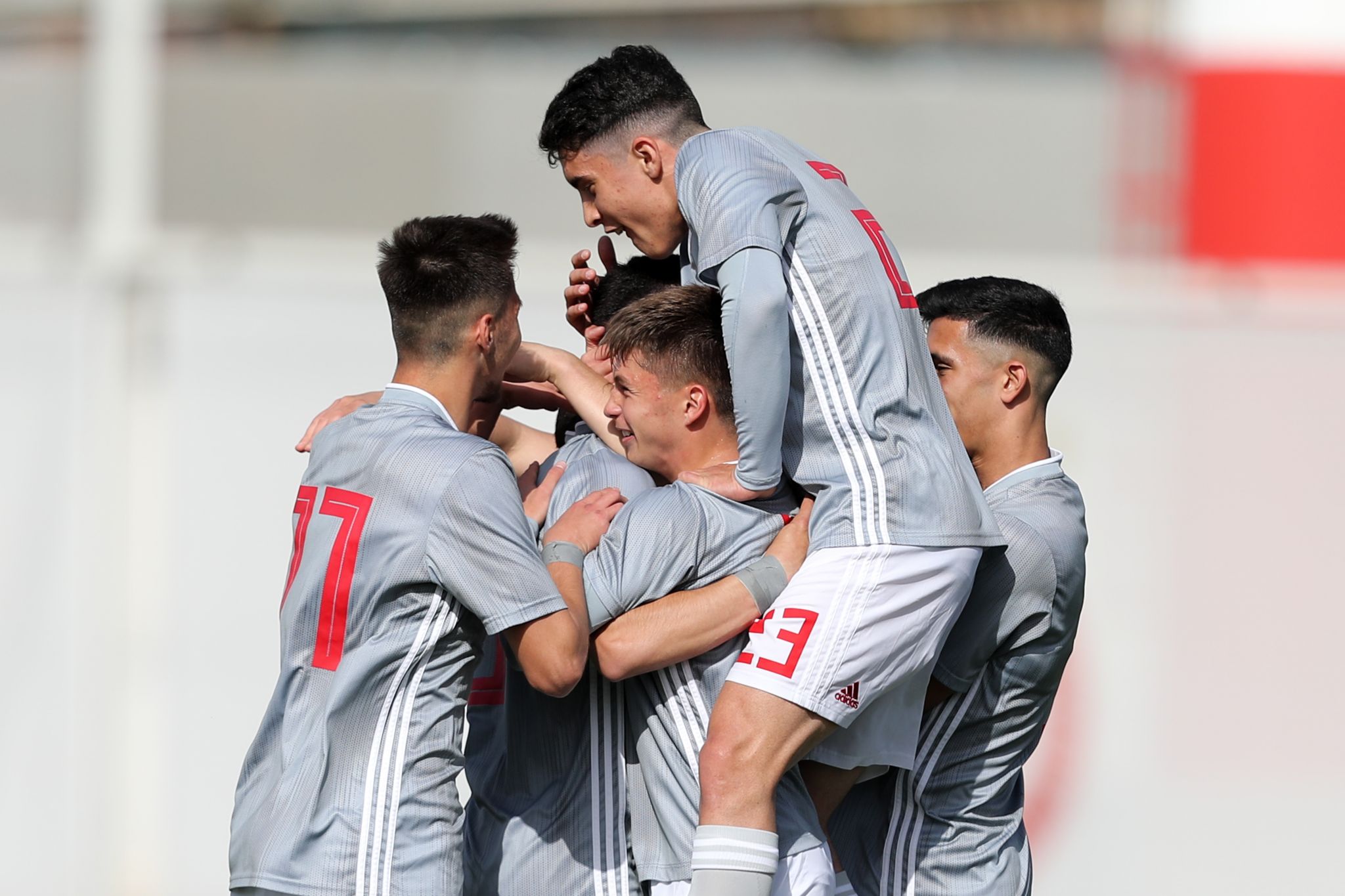 Νίκη παρά τις αντιξοότητες για την Κ19