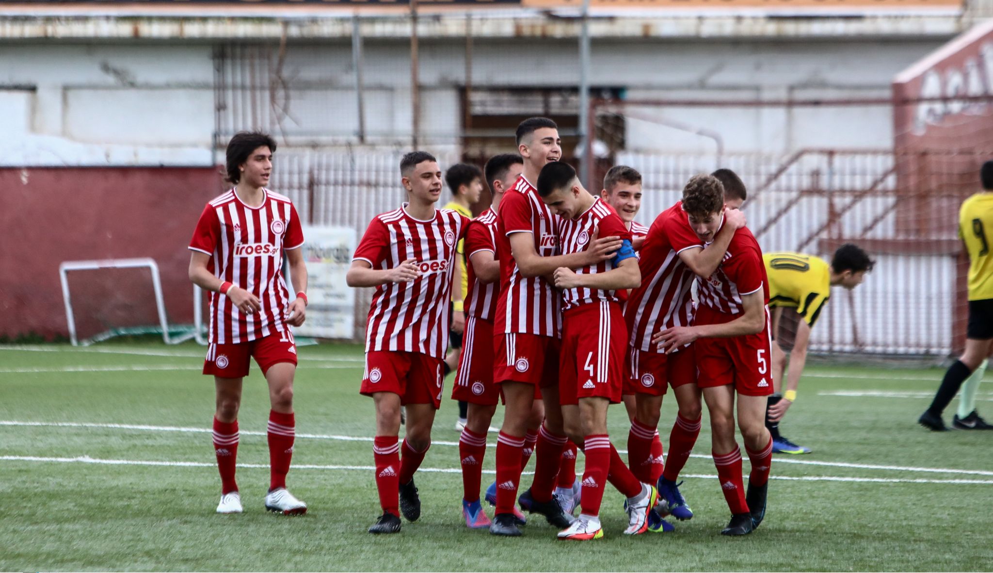 «Σκόρπισε» την ΑΕΚ η Κ15