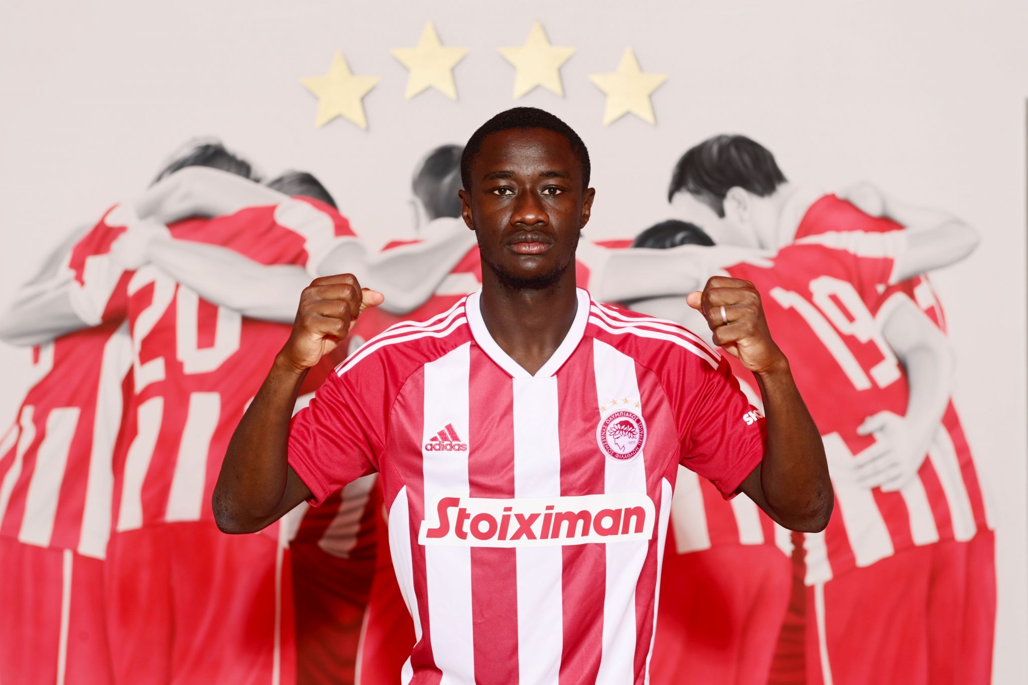 Olympiacos signs Diadié Samassékou