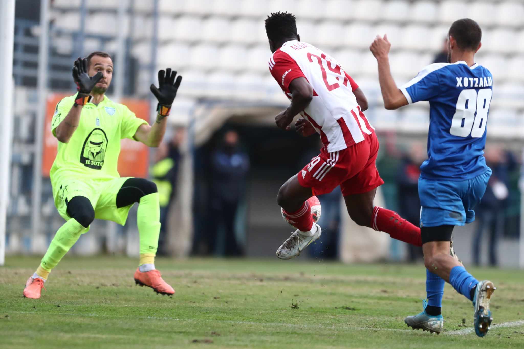 Ισόπαλος στο Αιγάλεω