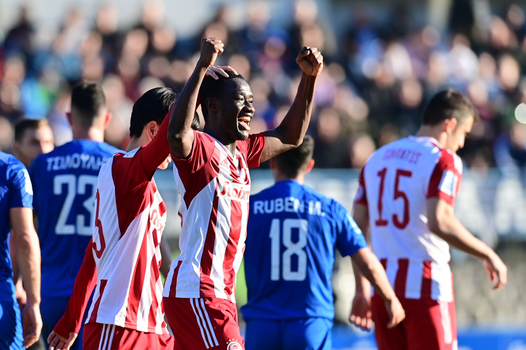 Olympiacos performed better and won an easy victory