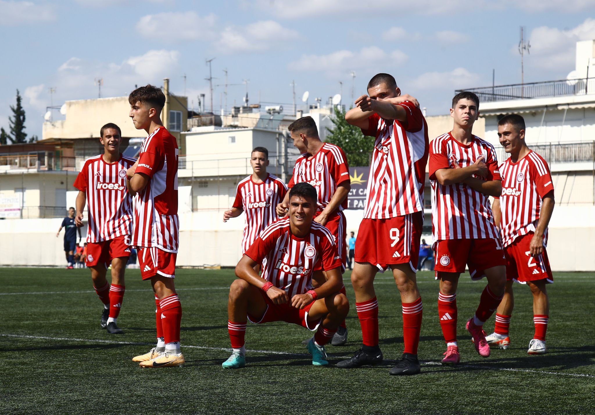 Άνετοι οι Έφηβοι στην Κηφισιά