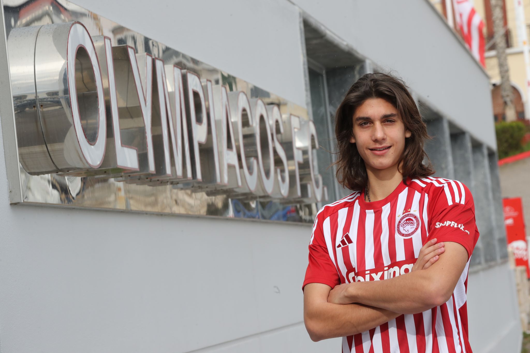 Ανανέωσε το συμβόλαιό του ο Χρήστος-Εφραίμ Δαρβίρας