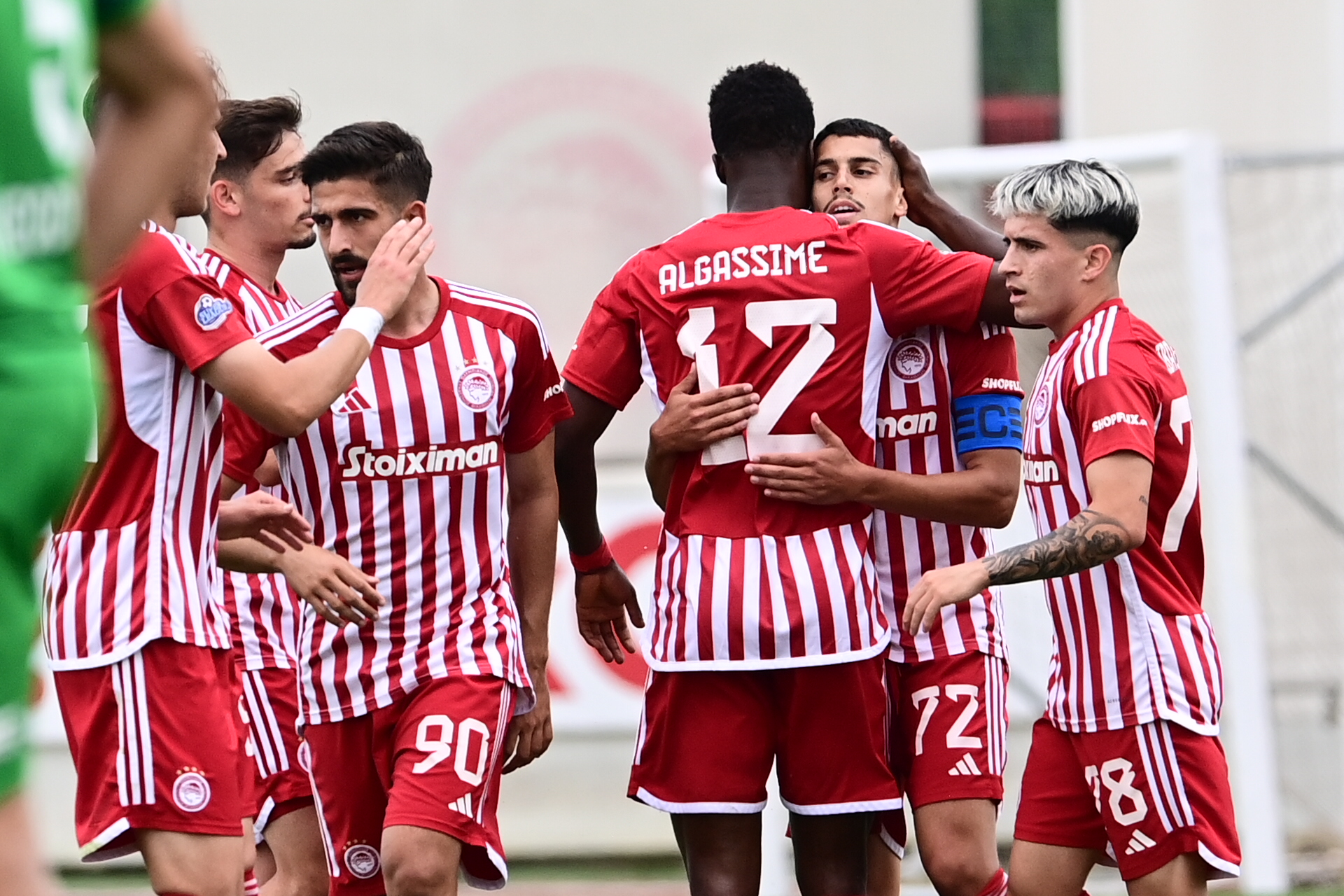 Νίκη με τον Γιούχτα στο Ρέντη