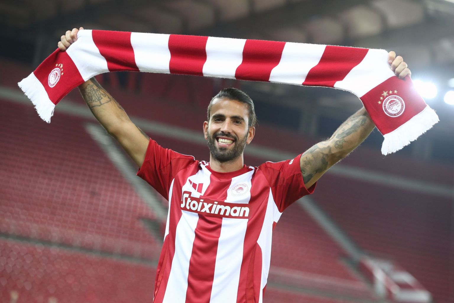 https://www.olympiacos.org/wp-content/uploads/2024/09/04/STEF2249-1536x1025.jpg
