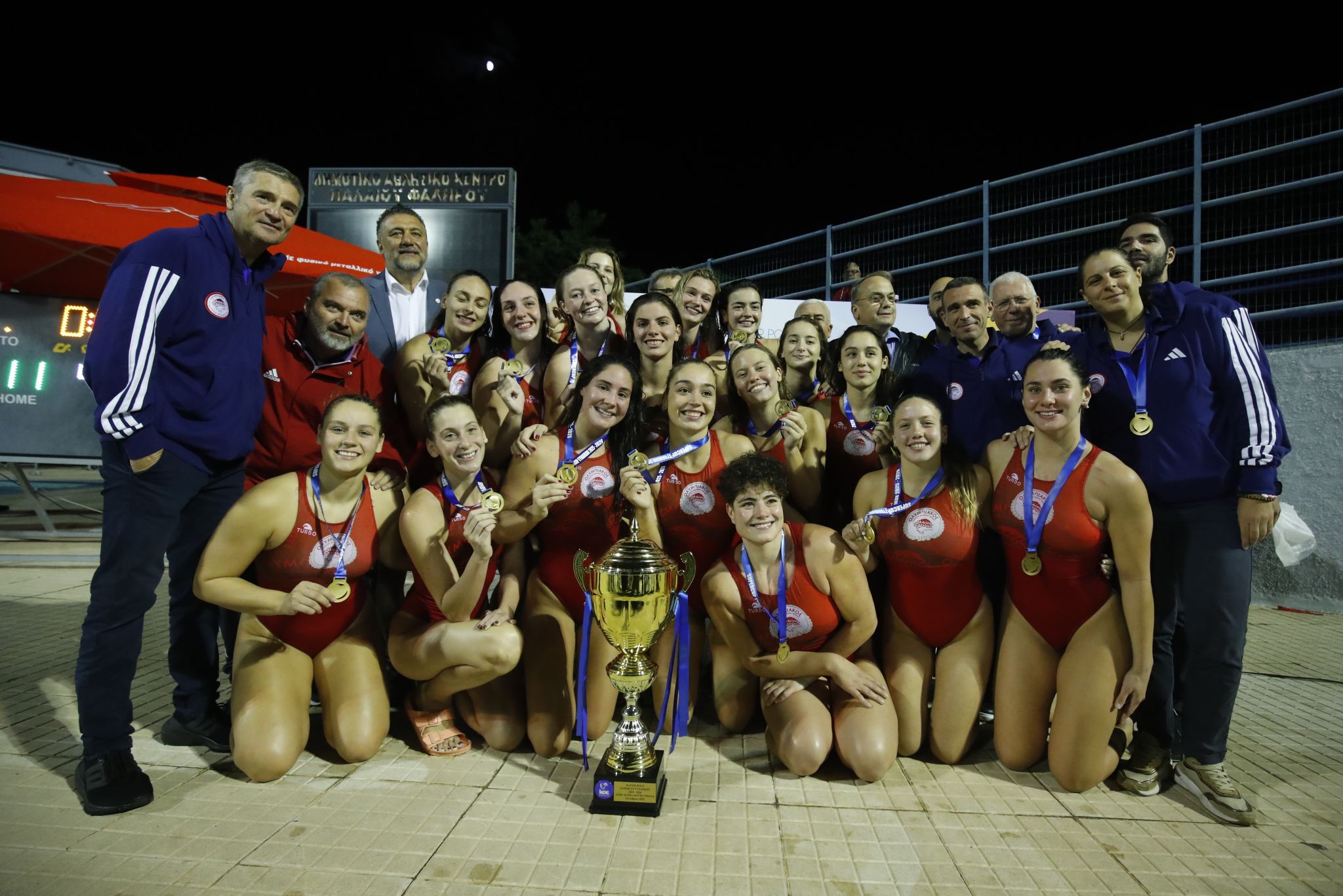 Συγχαρητήρια στην ομάδα πόλο Γυναικών