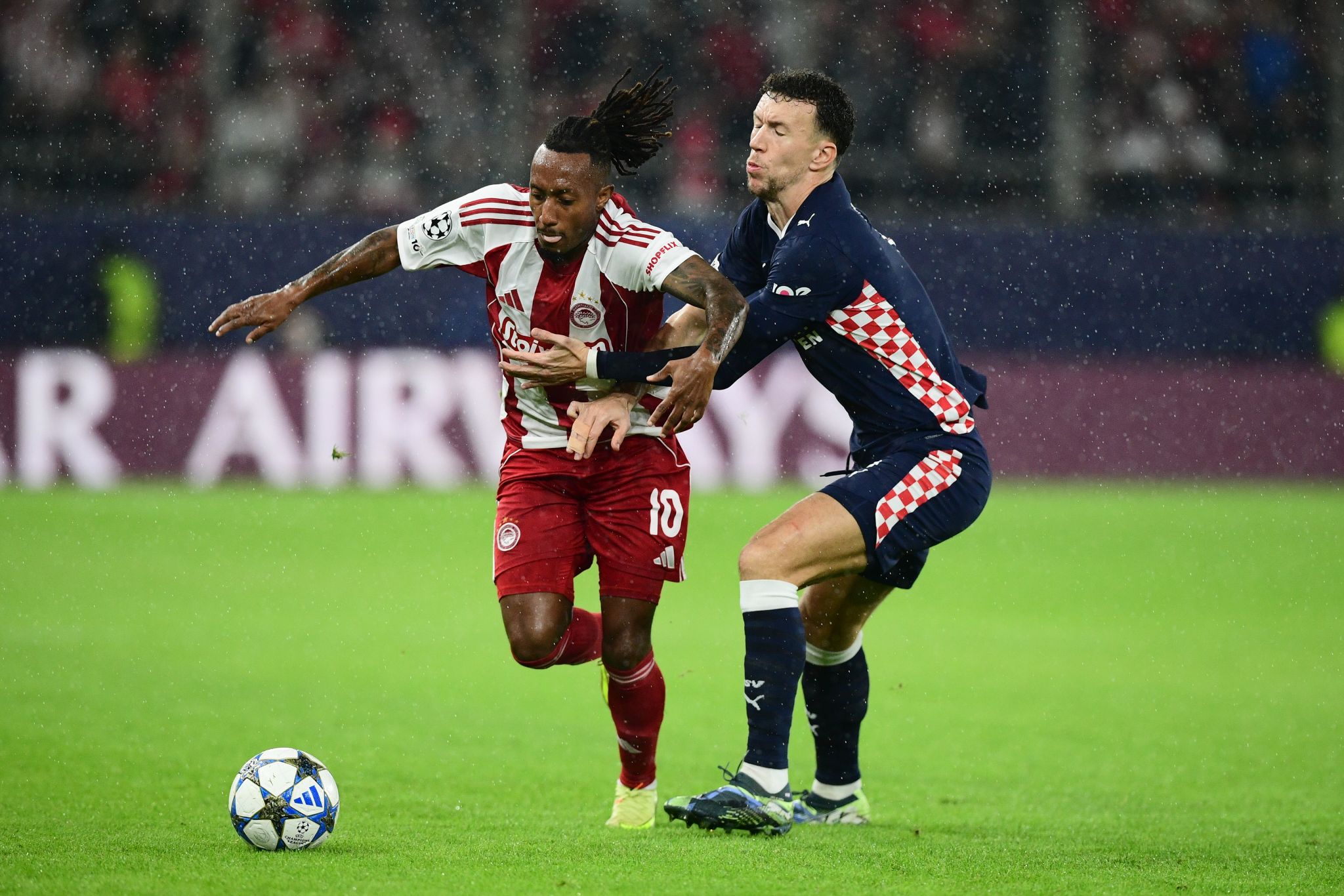 Άδικη ισοπαλία με PSV