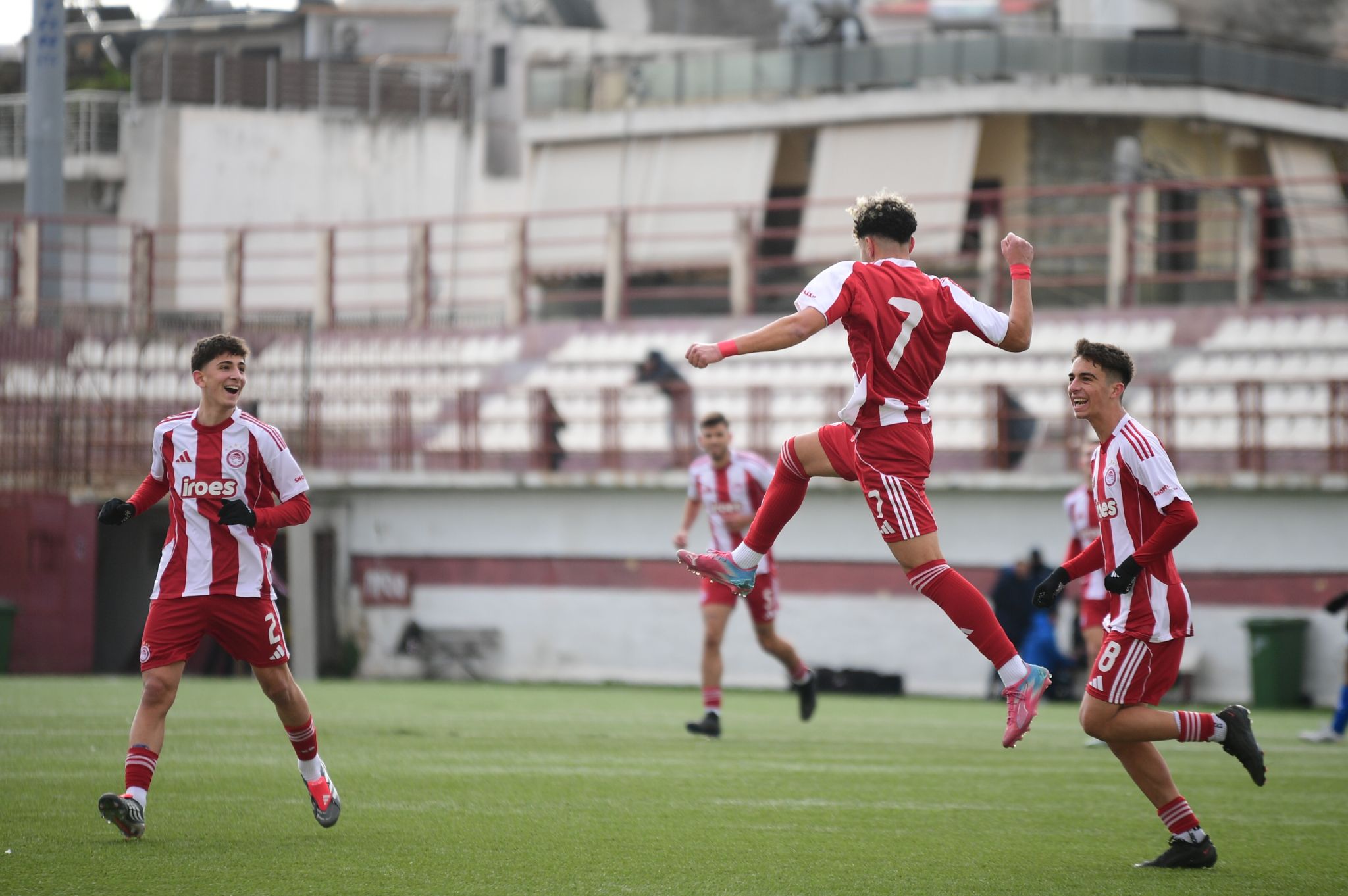 Πέρασαν εμφατικά από το Αγρίνιο οι Έφηβοι