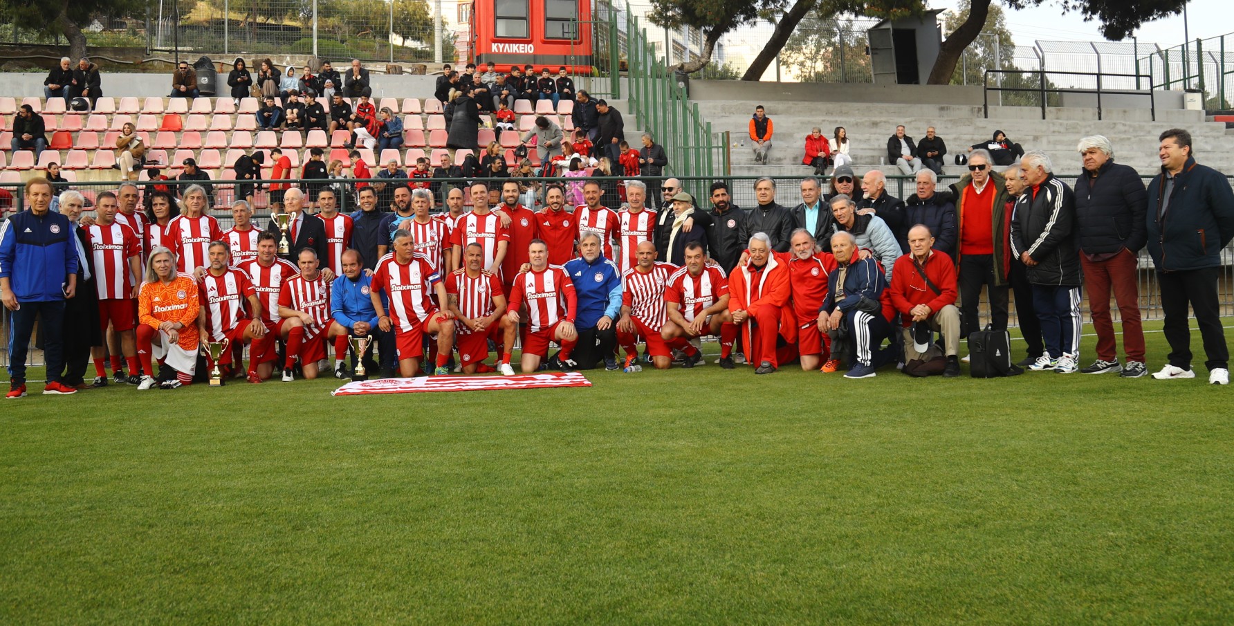 Ολυμπιακός και Κερατσίνι τίμησαν τη μνήμη του Μιλτιάδη Μαρινάκη